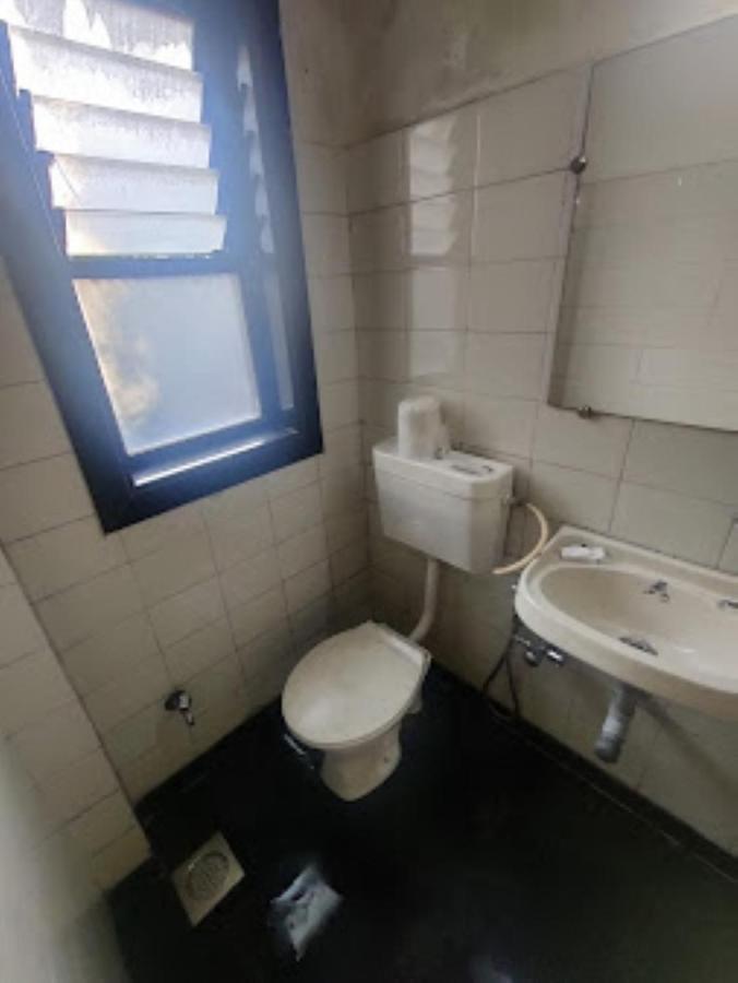 Hotel Abhishek ,Nashik Eksteriør billede